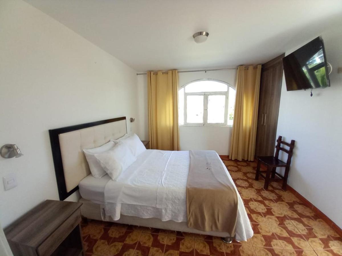 Hostal Los Frayles Паракас Экстерьер фото