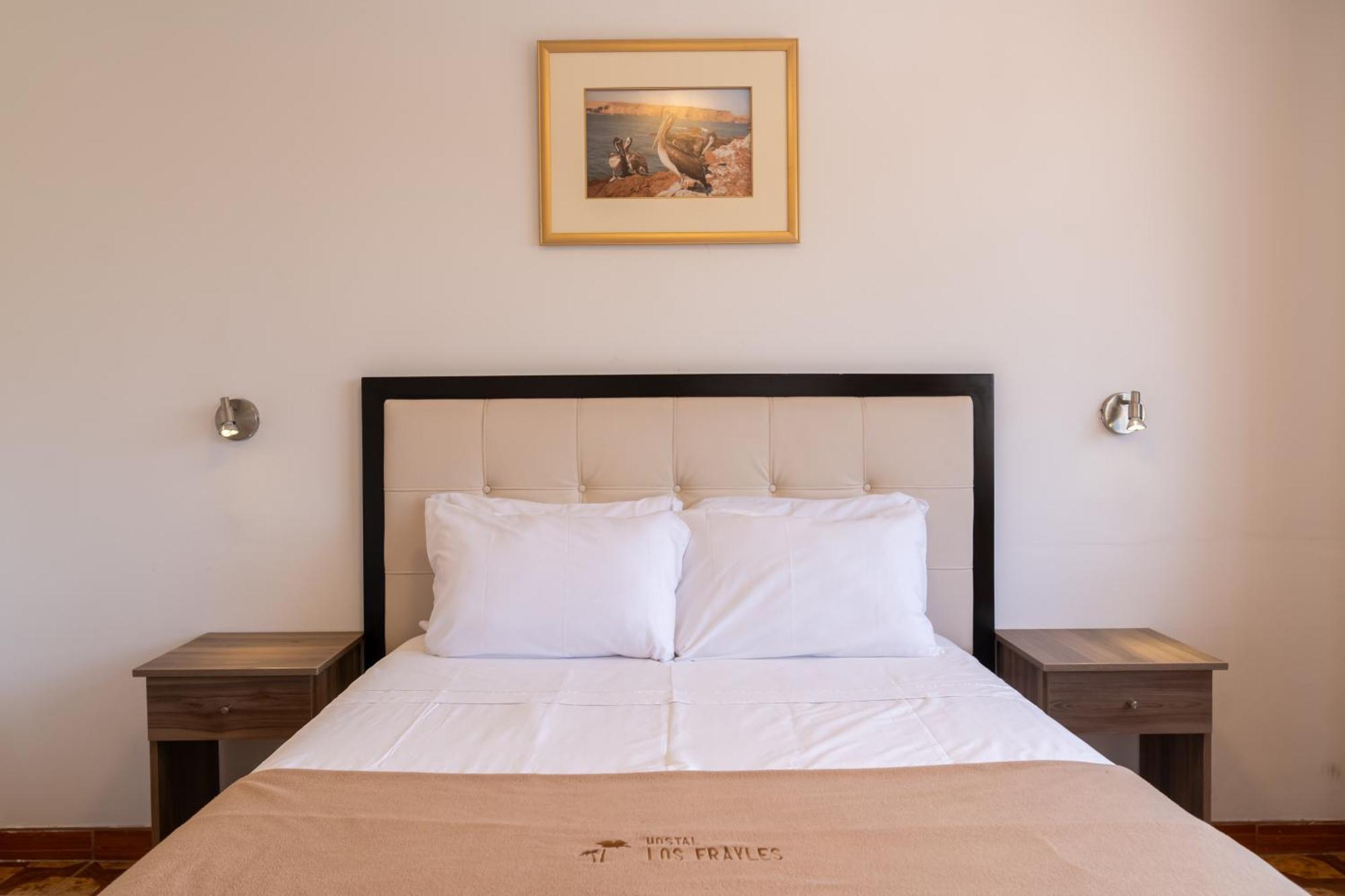 Hostal Los Frayles Паракас Экстерьер фото