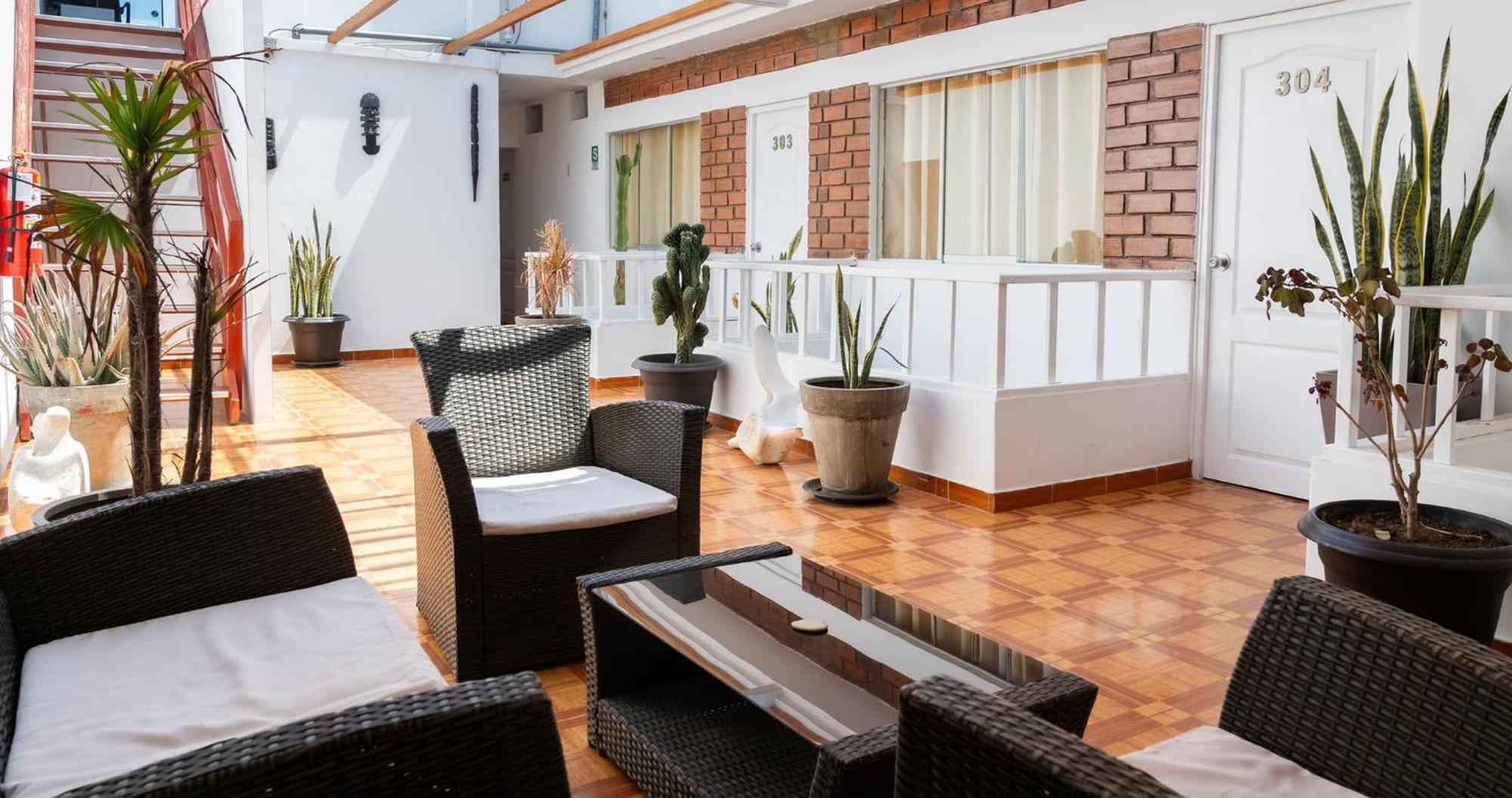 Hostal Los Frayles Паракас Экстерьер фото